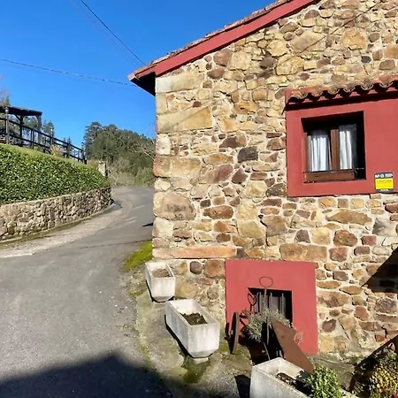 Casa En Aldea Frente A La Sierra De El Sueve Villa Colunga Exterior photo