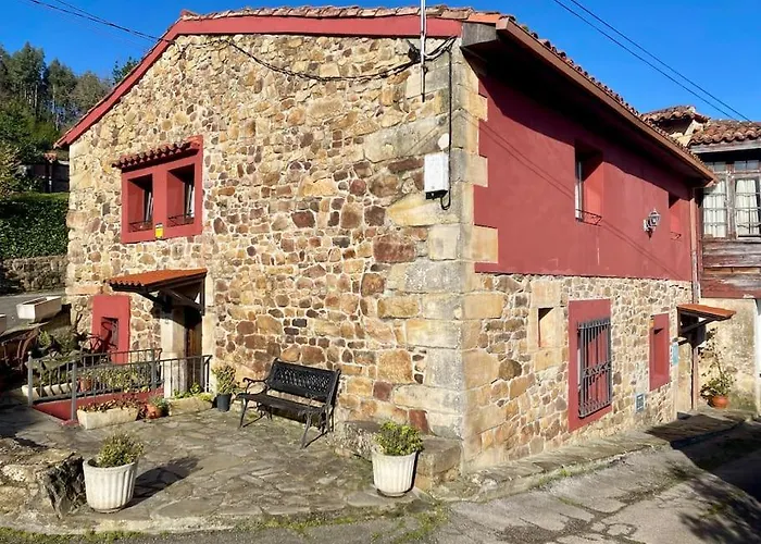 Casa En Aldea Frente A La Sierra De El Sueve