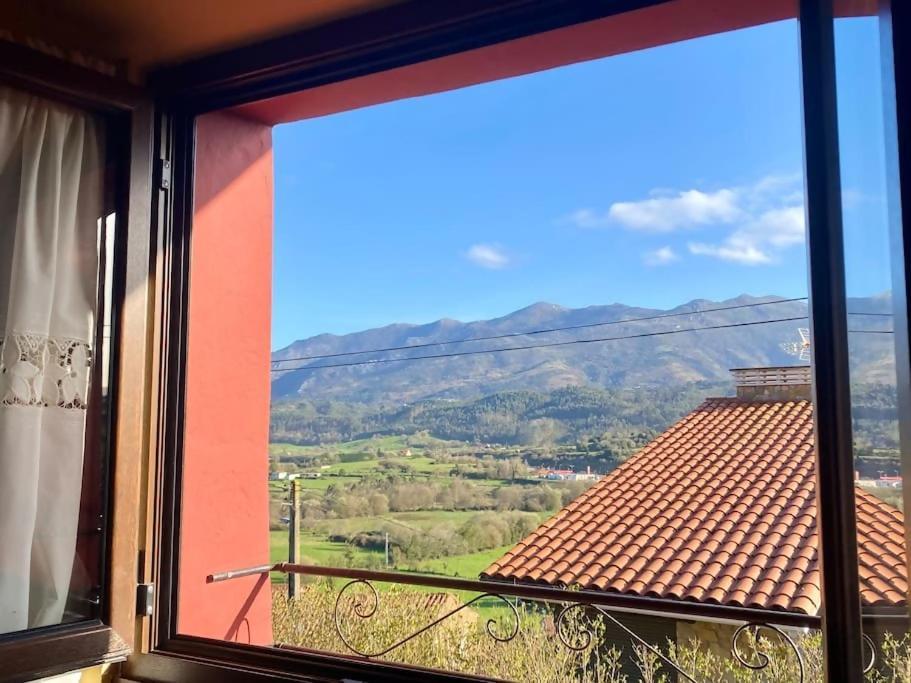 Casa En Aldea Frente A La Sierra De El Sueve Holiday home Colunga