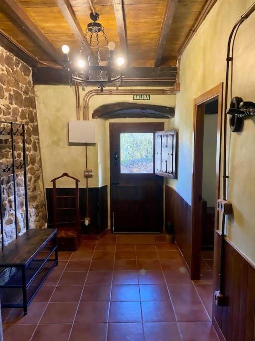 Holiday home Casa En Aldea Frente A La Sierra De El Sueve *